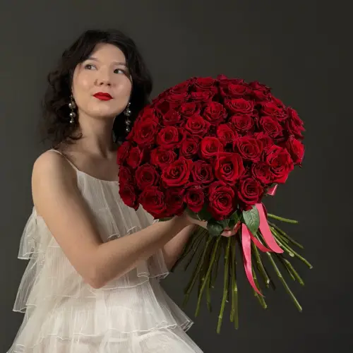 Букет из 51 красной розы