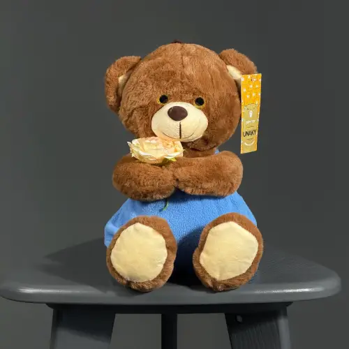 Мишка Топотыж с белой розой 