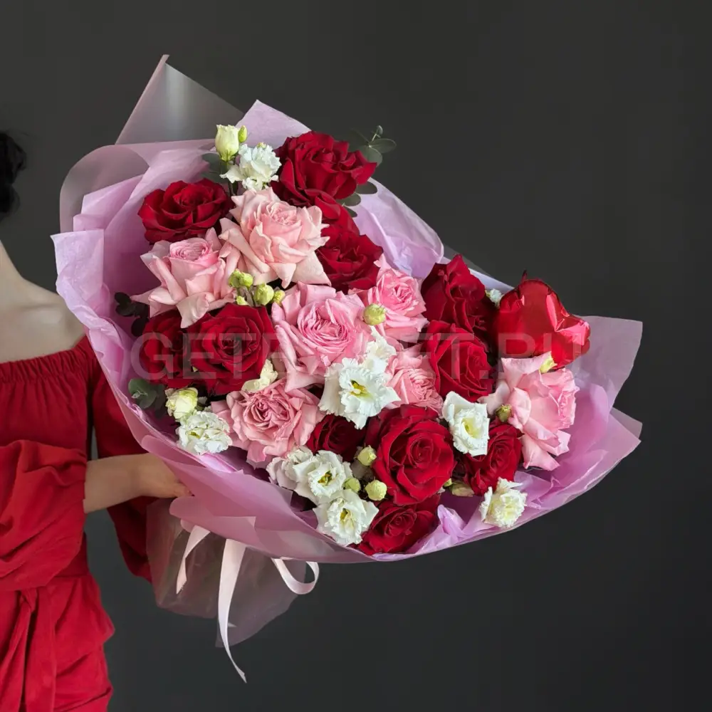 223443 Букет из эустомы с розами 