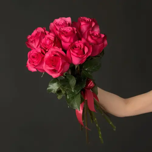 Букет из 9 розовых роз